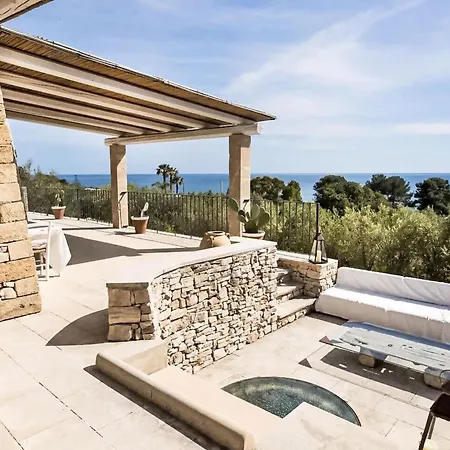 Luxury - Trullo Dei Silvi By Interhome