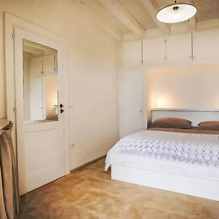 Villa Luxury - Trullo Dei Silvi By Interhome